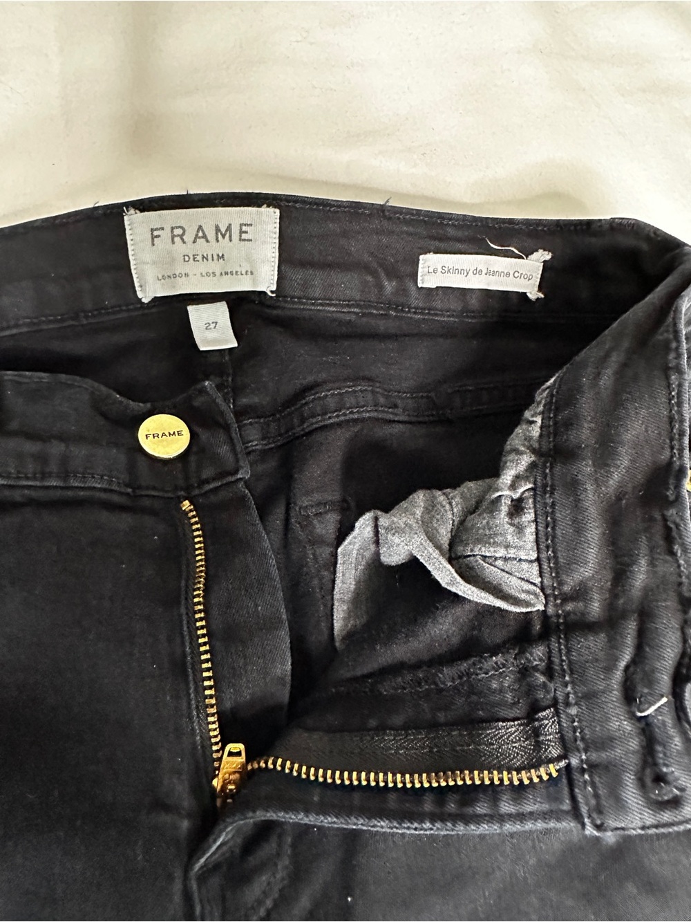 Frame Denim Women’s Skinny Jeans in Black